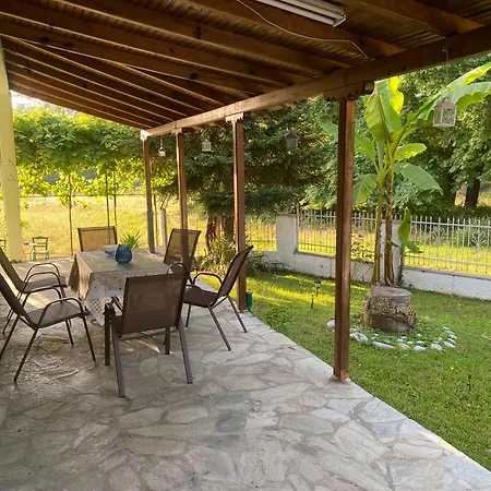 Hétvégi ház La Maison De Litsa *