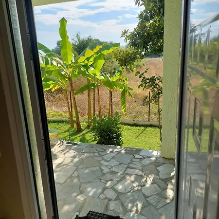 Hétvégi ház La Maison De Litsa *