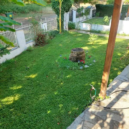 La Maison De Litsa Hétvégi ház