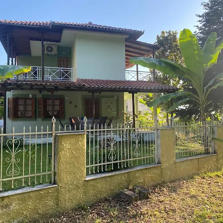 منزل ريفي La Maison De Litsa *