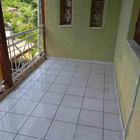 La Maison De Litsa