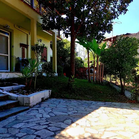 La Maison De Litsa
